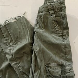 American Eagle 
 Women's Olive Green Cargo Pants